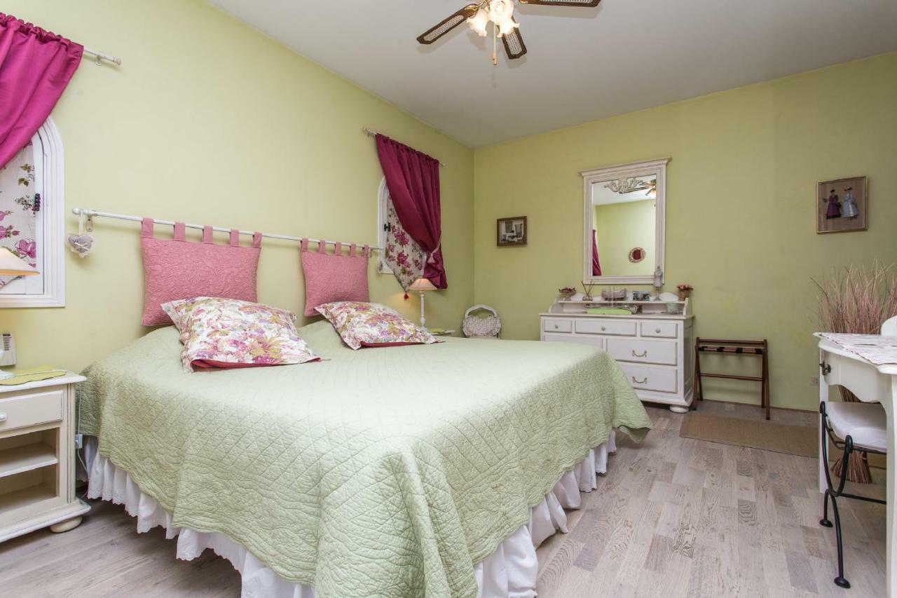 Mas Du Roc Bed & Breakfast Grasse Exterior foto
